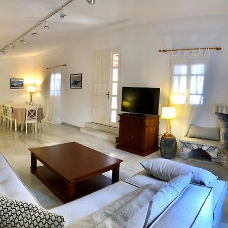 Villa Artemis In Small Kounoupi Porto Heli Exterior photo