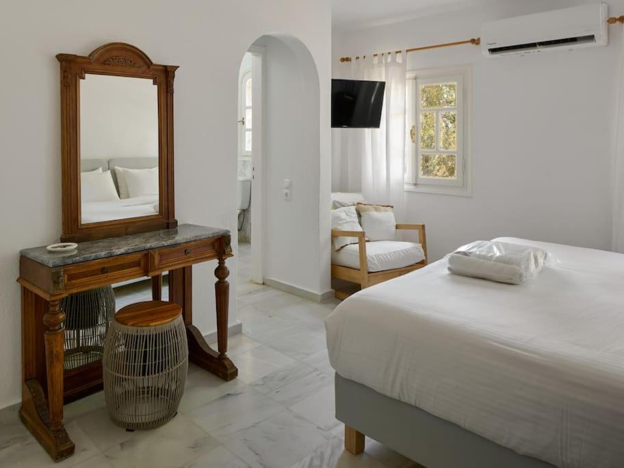 Villa Artemis In Small Kounoupi Porto Heli Exterior photo