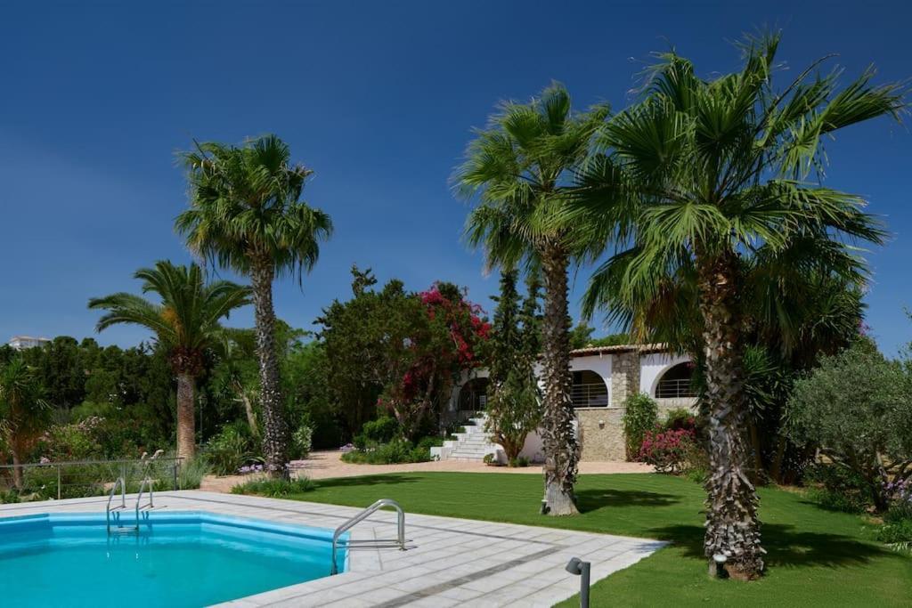 Villa Artemis In Small Kounoupi Porto Heli Exterior photo