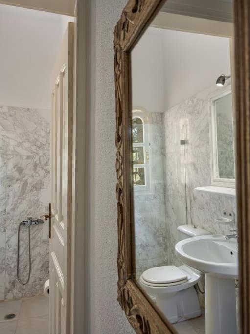 Villa Artemis In Small Kounoupi Porto Heli Exterior photo