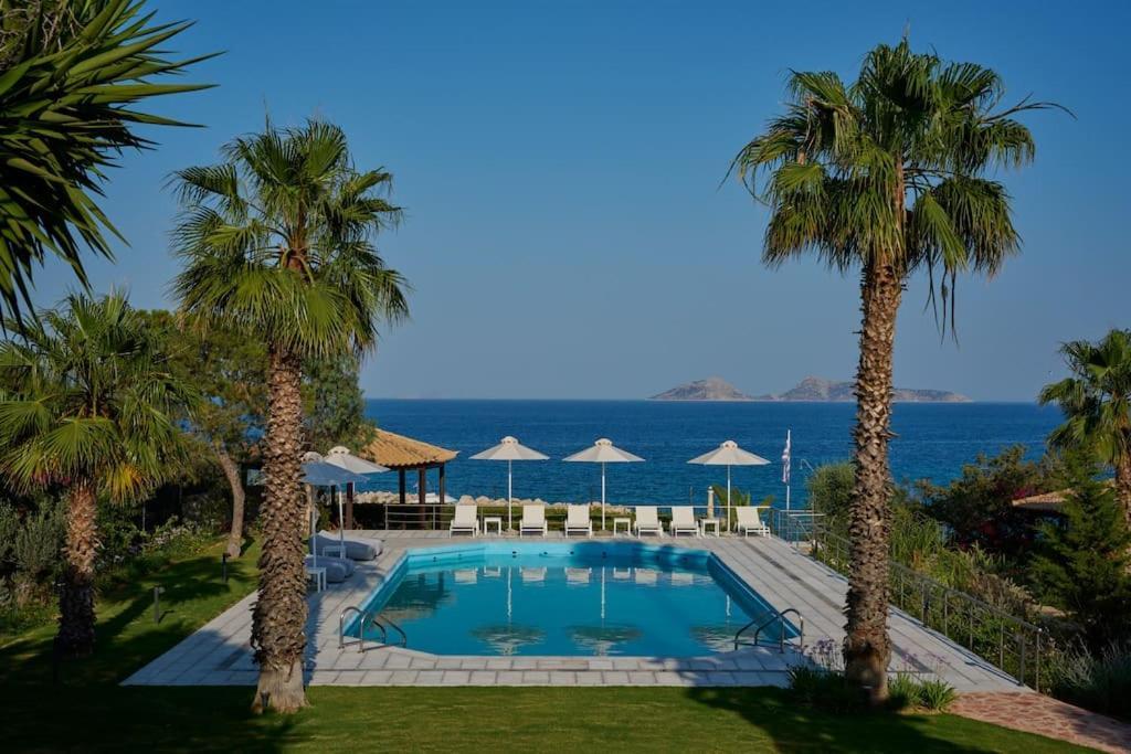 Villa Artemis In Small Kounoupi Porto Heli Exterior photo